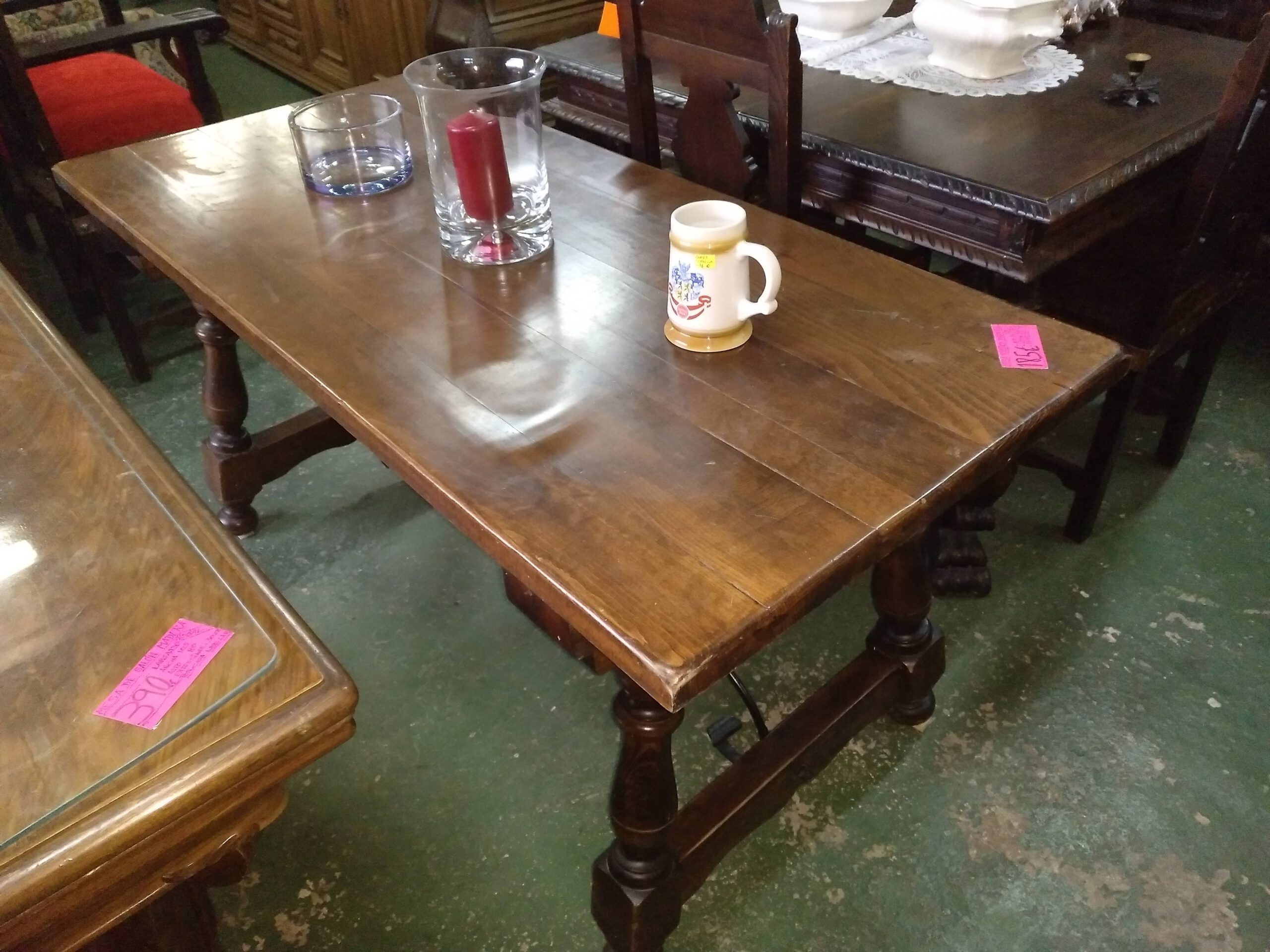 Mesa rústica de madera maciza 1