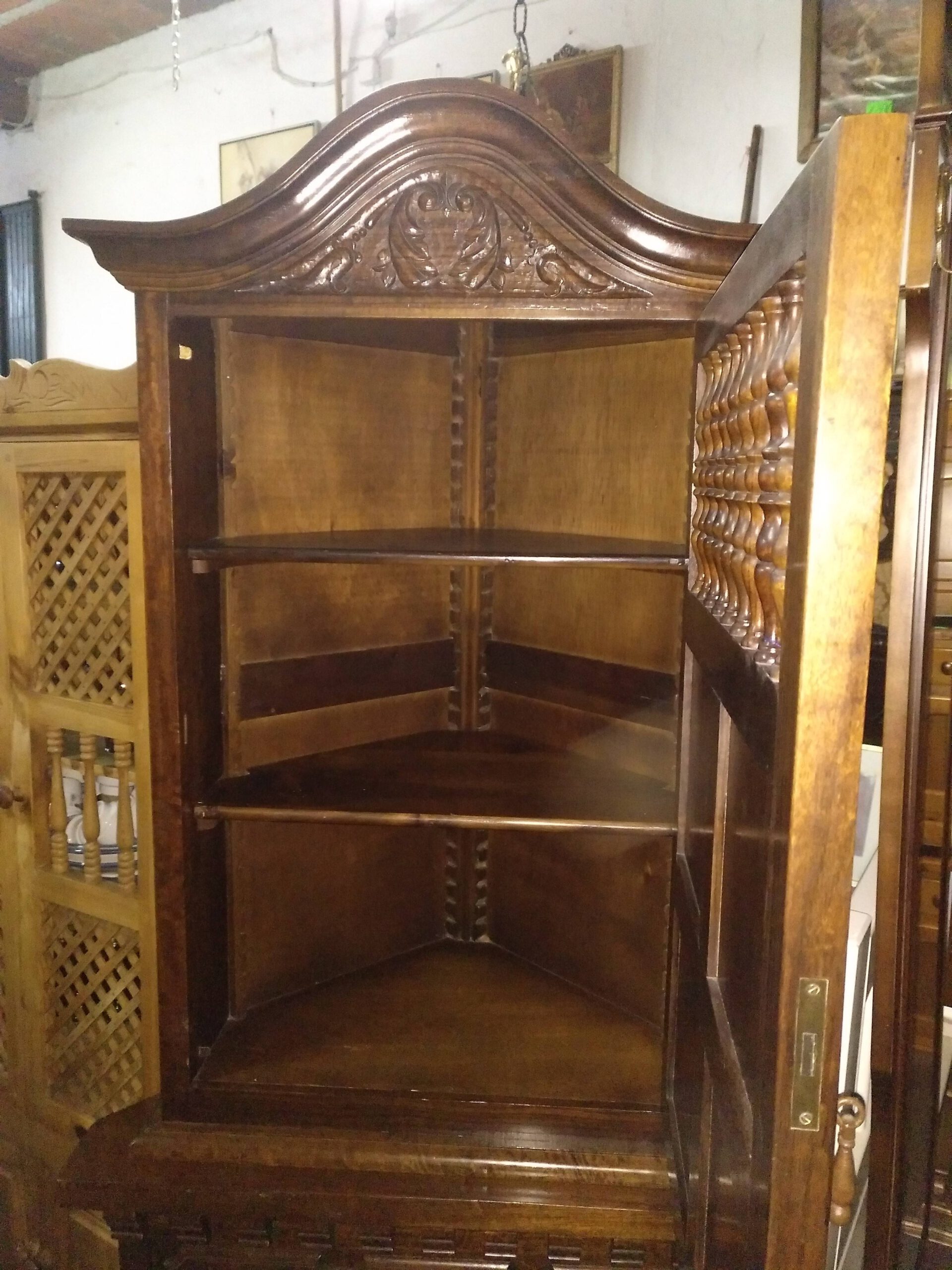 Rinconera con 2 puertas y 1 cajón 2
