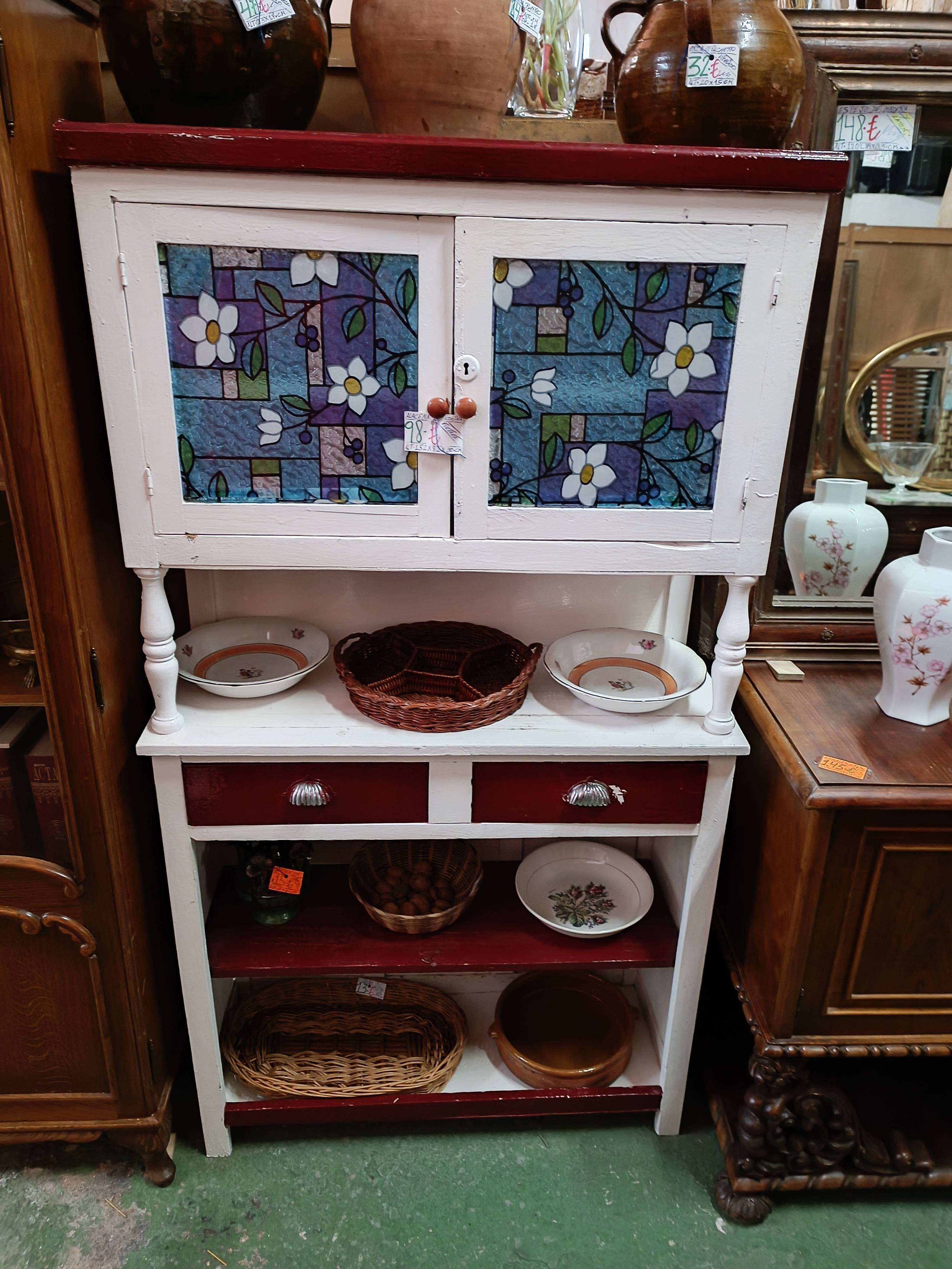 Alacena de cocina vintage