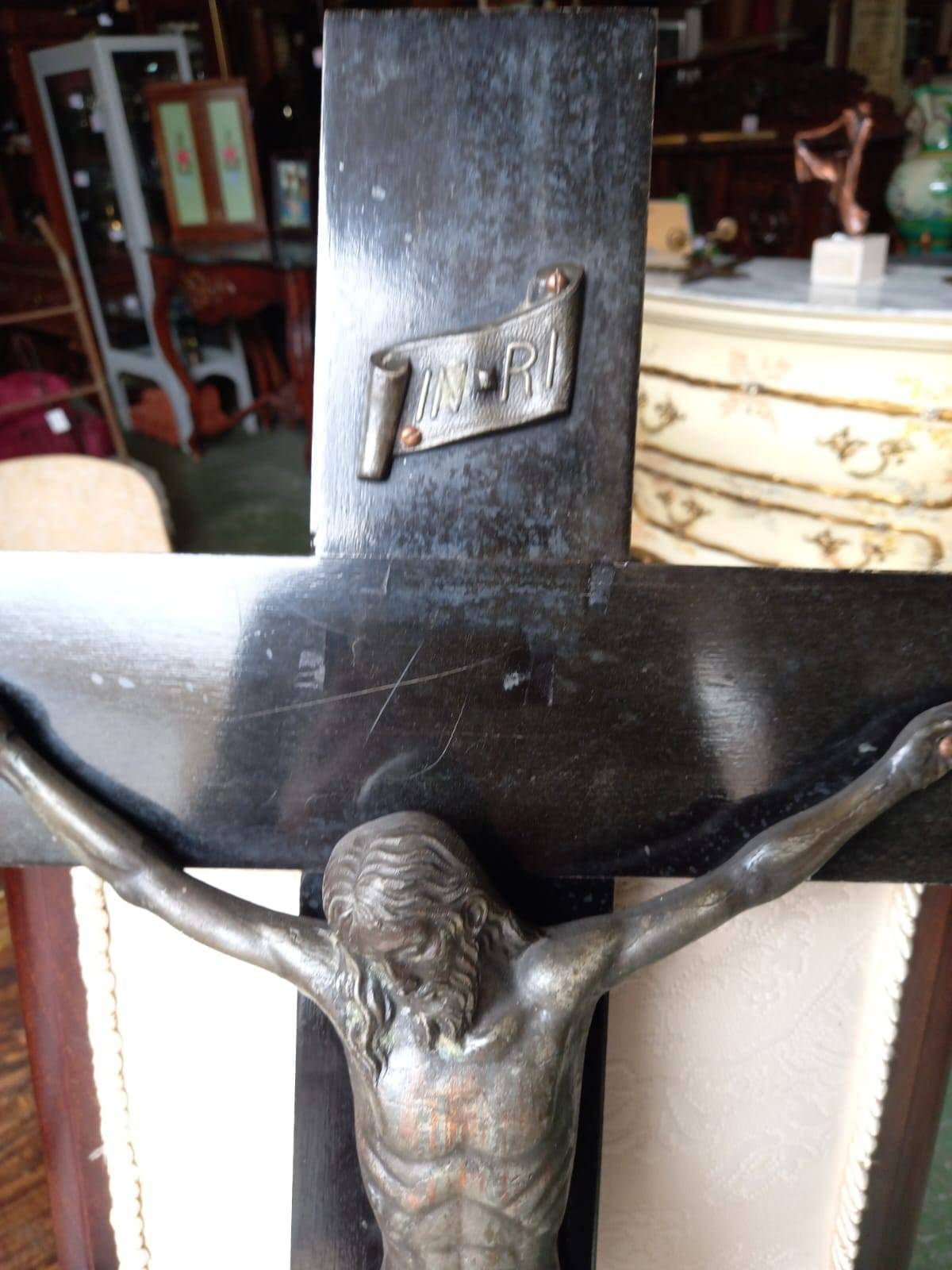 Cristo de bronce y cruz de madera modelo 2 2
