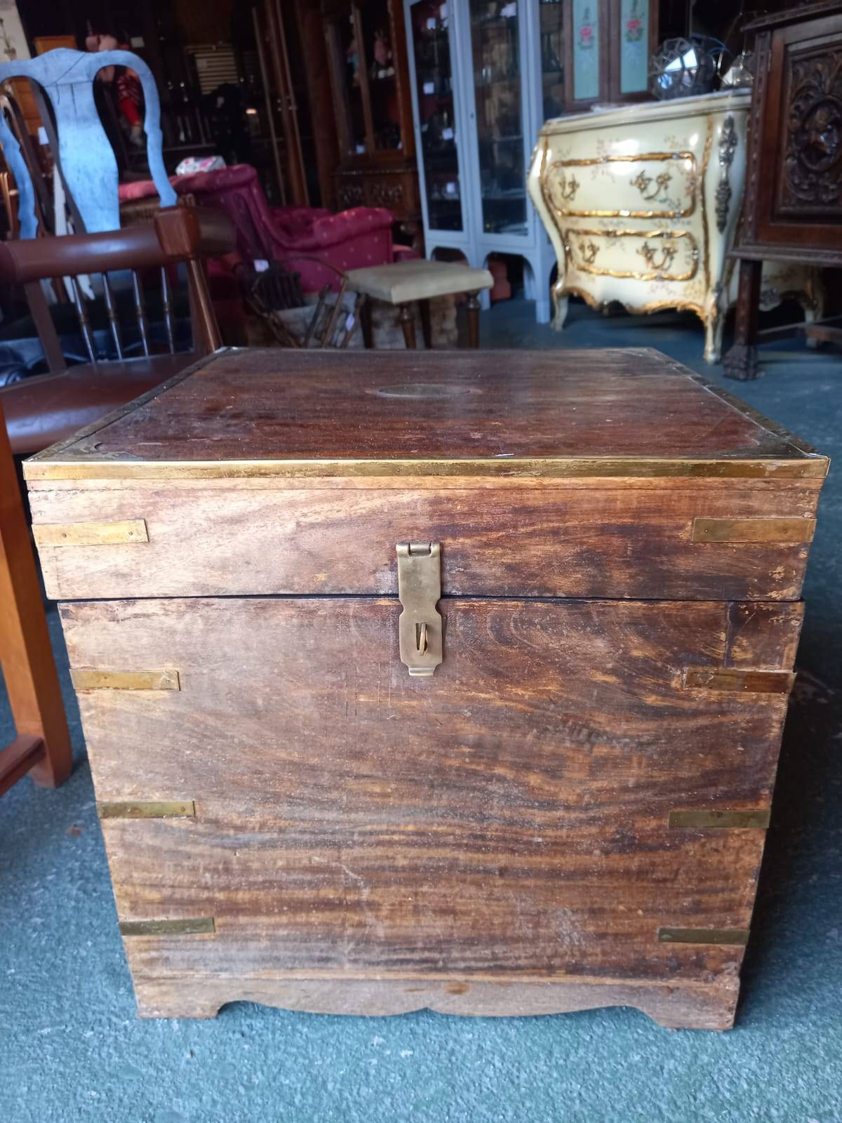 Cajonera de la Marina de los años 50 con tapa superior 1