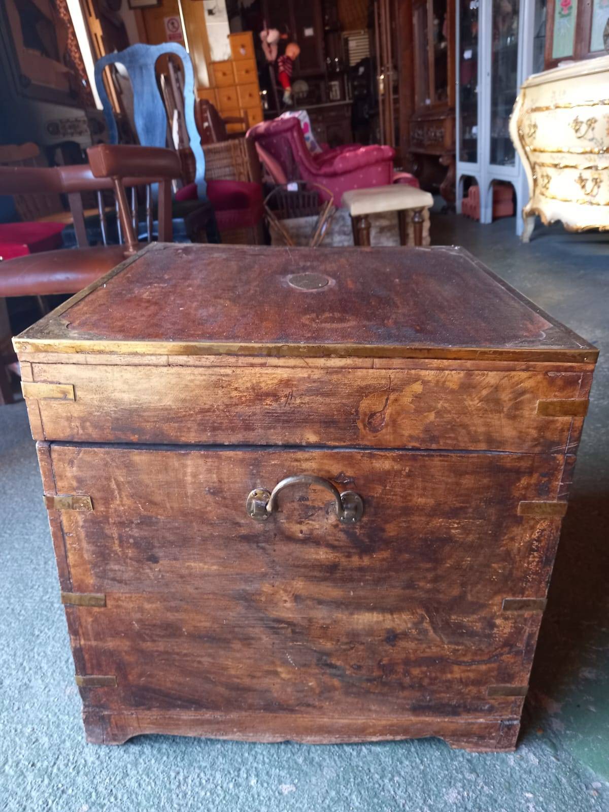 Cajonera de la Marina de los años 50 con tapa superior 2