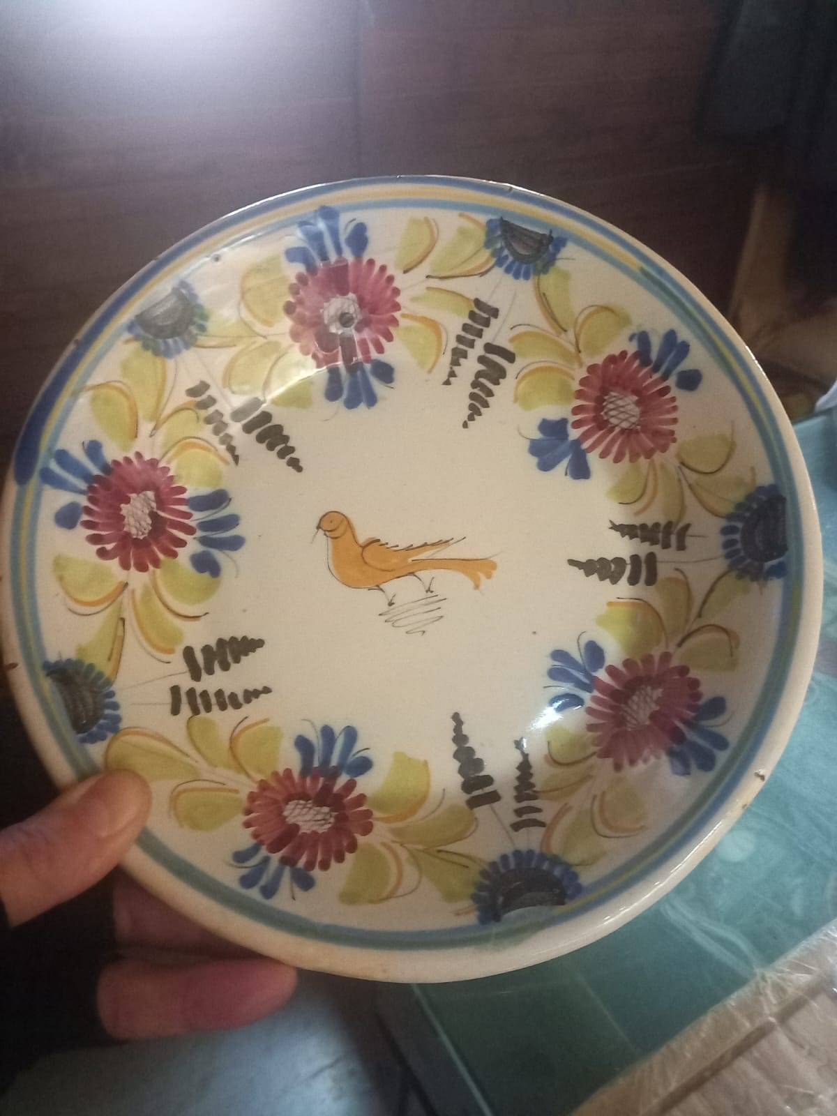 Plato de cerámica murciano decoración pájaro del siglo XIX