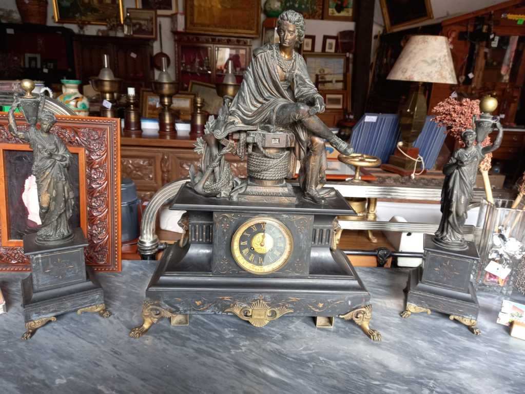 Juego de reloj y figuras de mármol y bronce 1