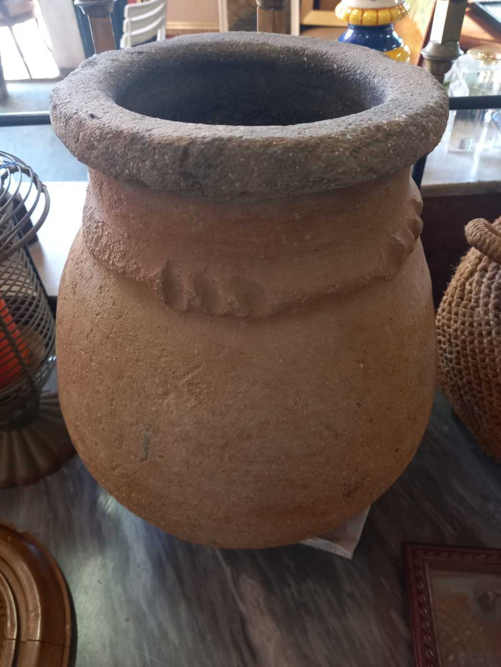 Tinaja gruesa y pesada alfarería Cifuentes (Guadalajara)