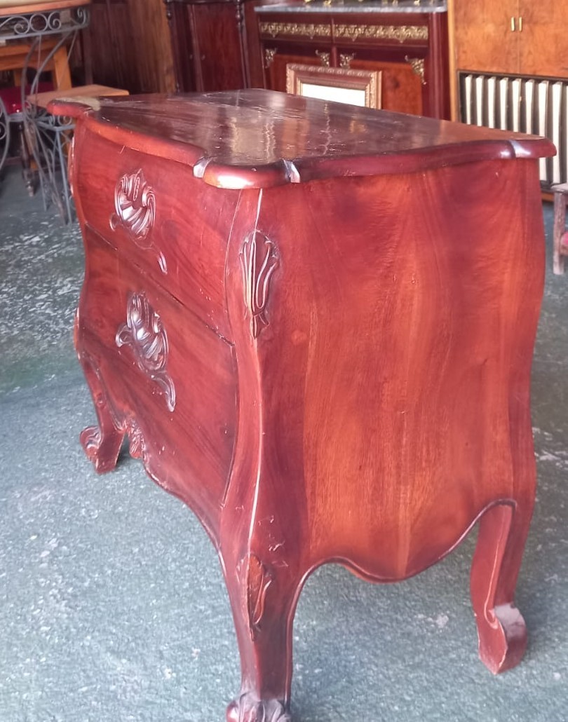 Cómoda de madera con 2 cajones de estilo barroco 2