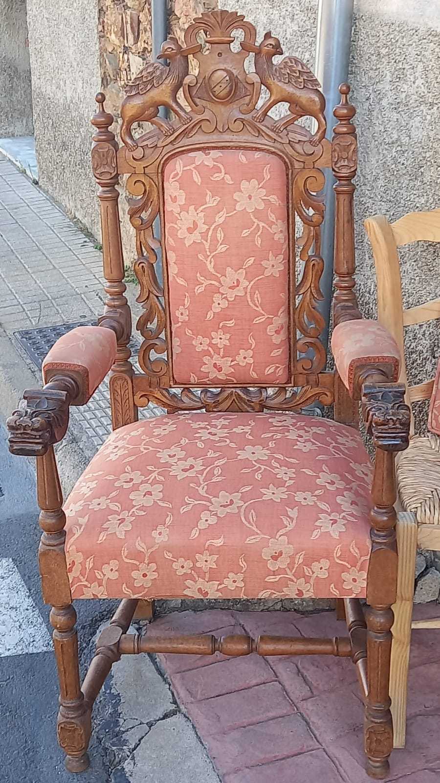 Sillón del barroco del siglo XIX de haya 1