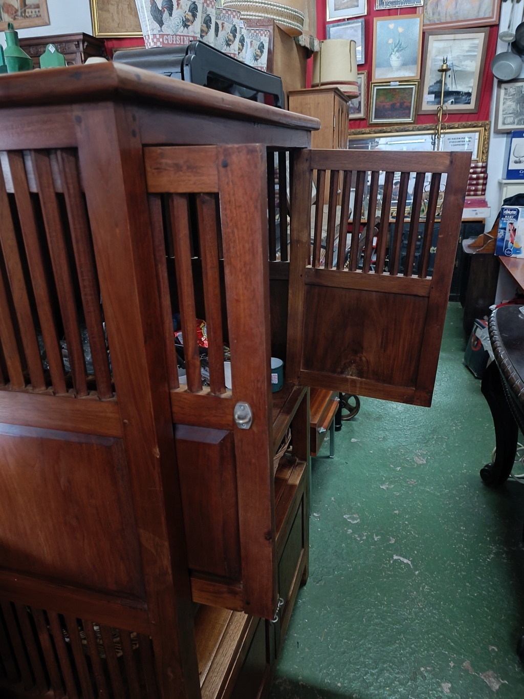 Alacena de madera maciza tropical con 4 puertas 3