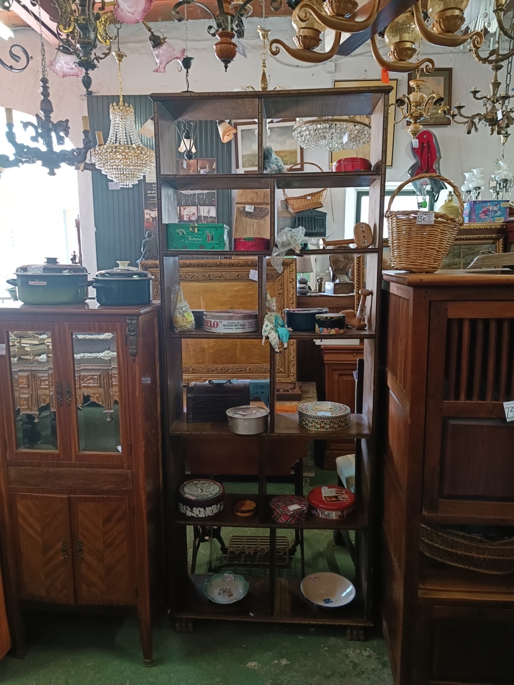 Estantería-librería de madera maciza 1