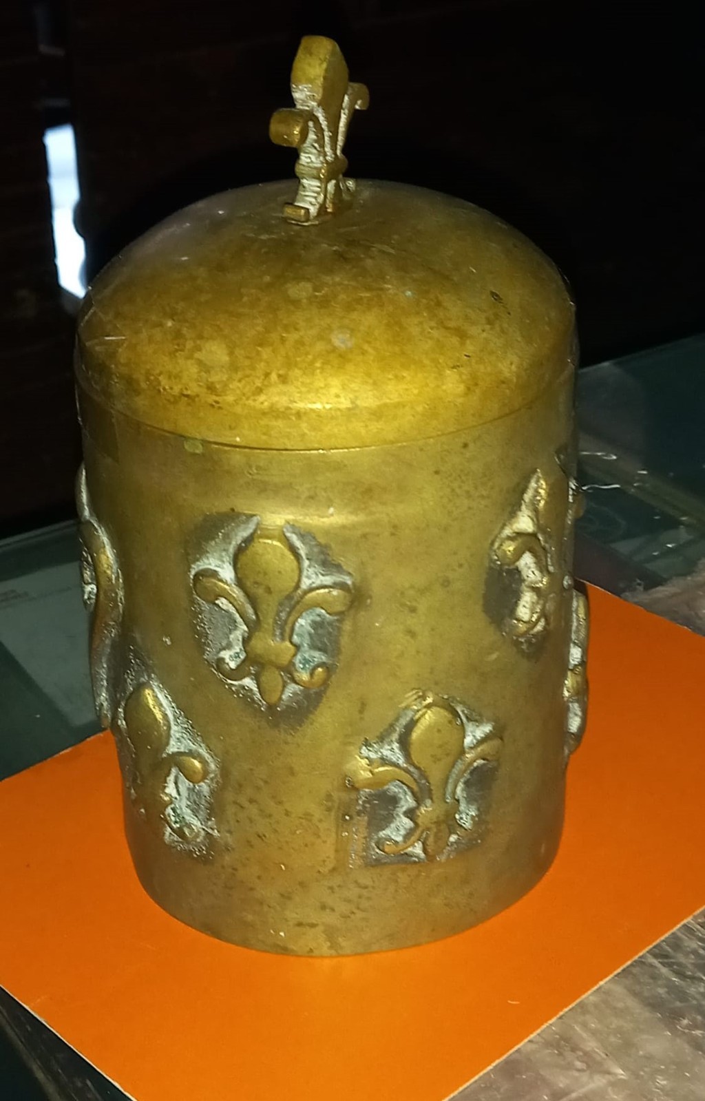 Tarro de tabaco francés de bronce vintage 2